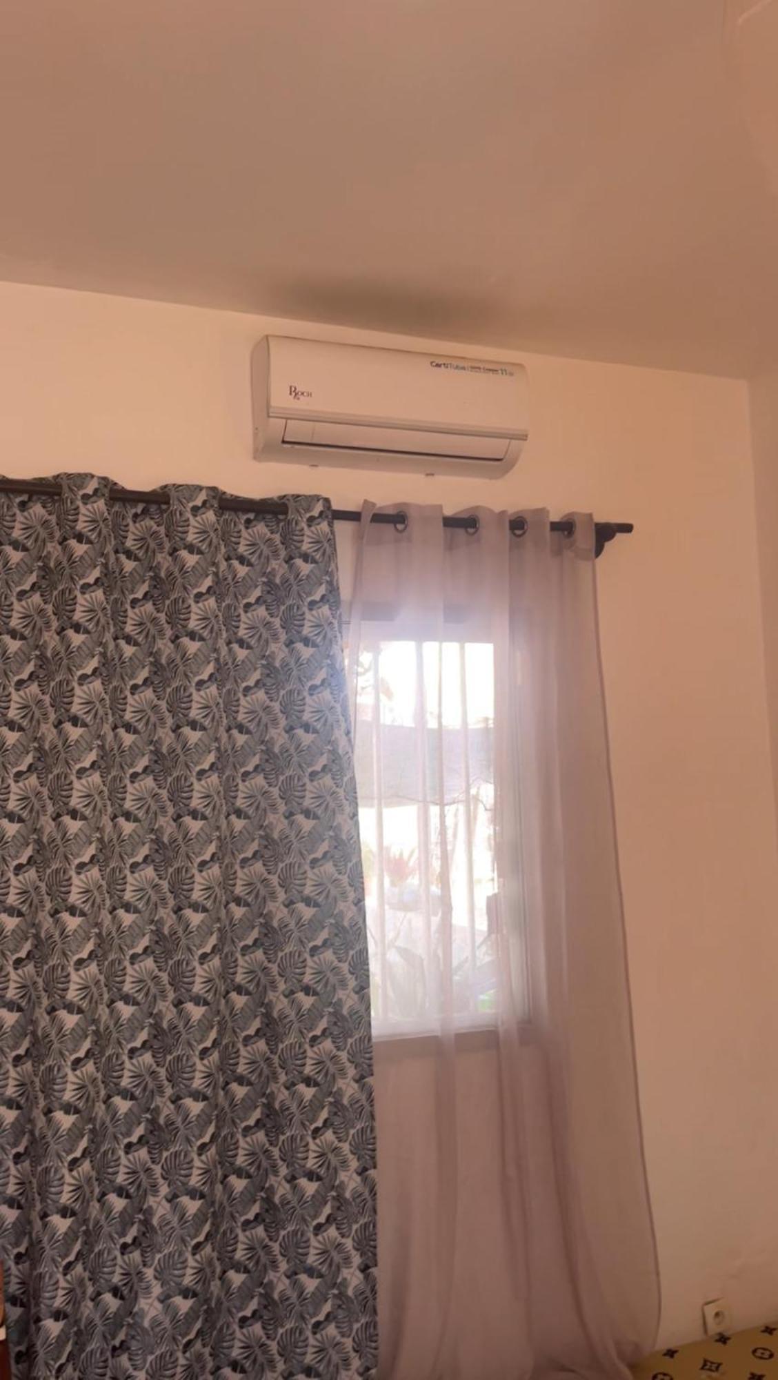 Dar Dyali Rooftop ⁿᵉᵃʳ ⁿᵍᵒʳ ᵇᵉᵃᶜʰ ᵃⁿᵈ ⁱˢˡᵃⁿᵈ Dakar Quarto foto